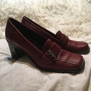 White Mountain women’s dress shoes